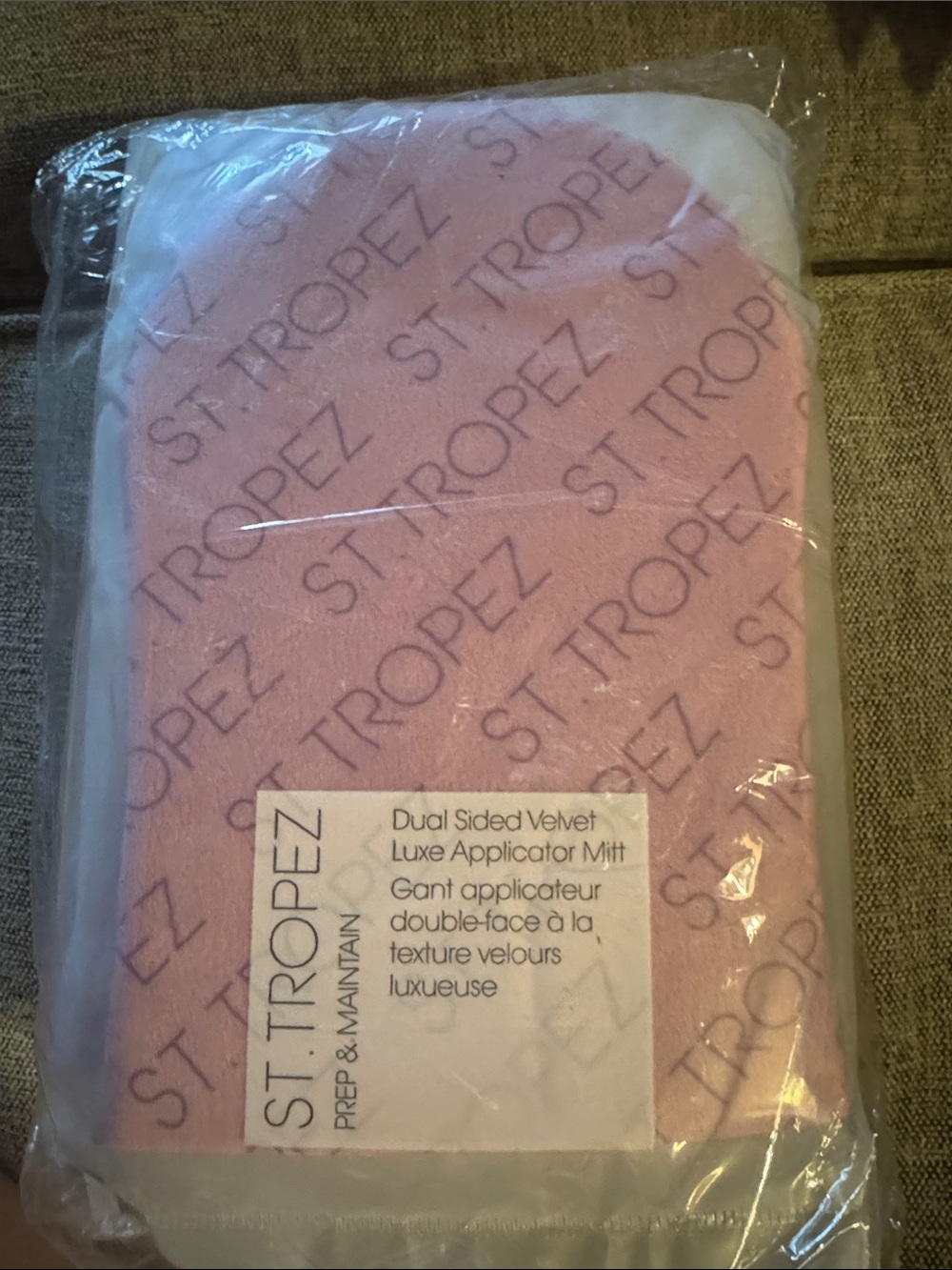 St. Tropez Pink Dual-Sided Velvet Tanning Applicator Mitt 12 pack
